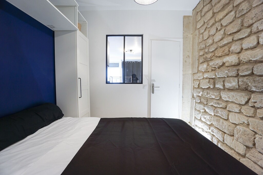 Photo of Bedroom in 5th Arrondissement