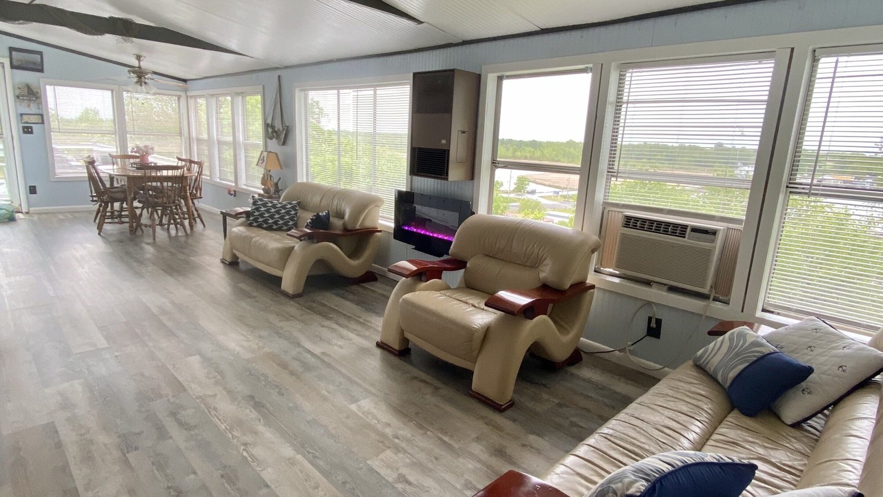 Photo of Others in Cape Vincent