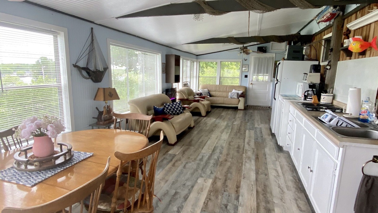 Photo of Bedroom in Cape Vincent