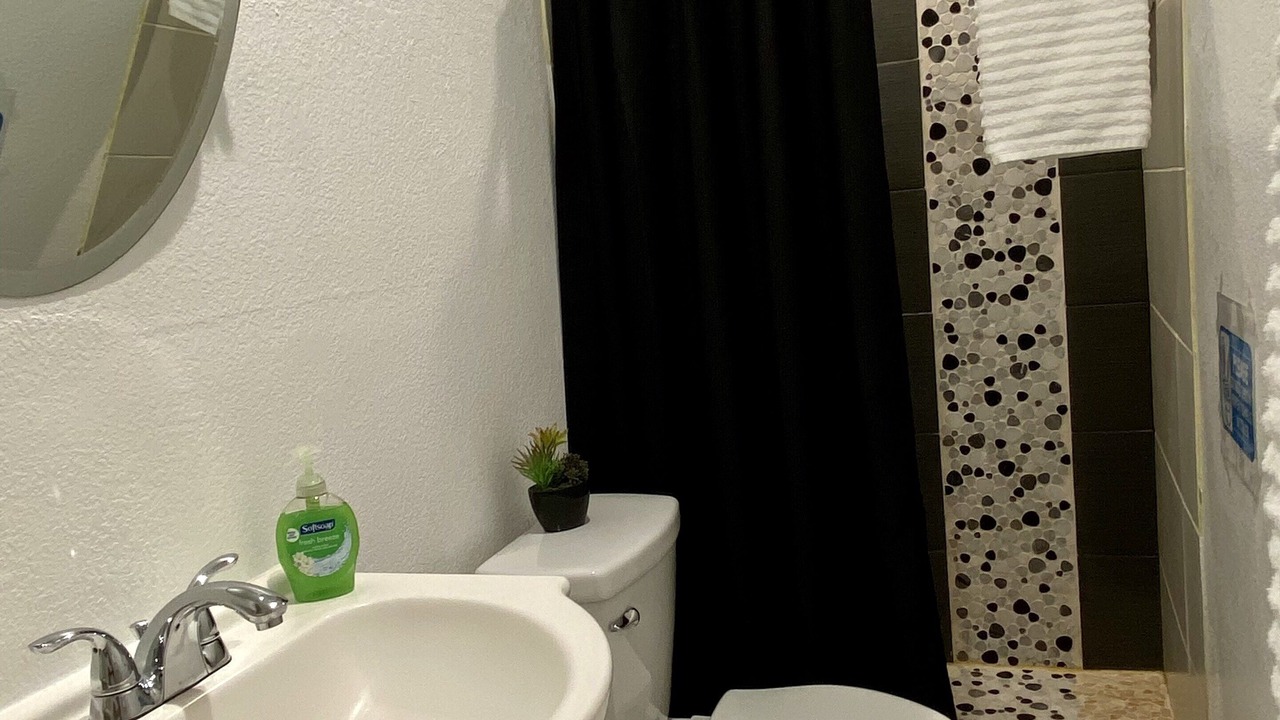 Photo of Bathroom in Chinatown