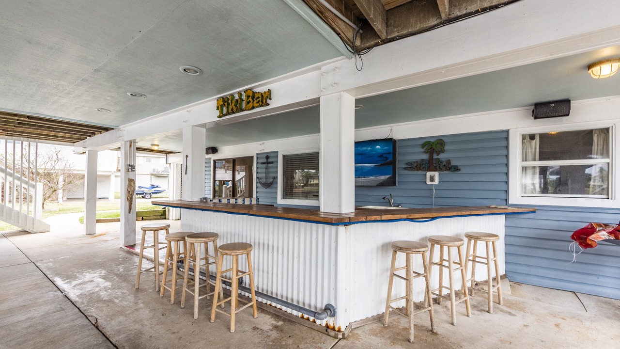 Photo of Others in Jamaica Beach