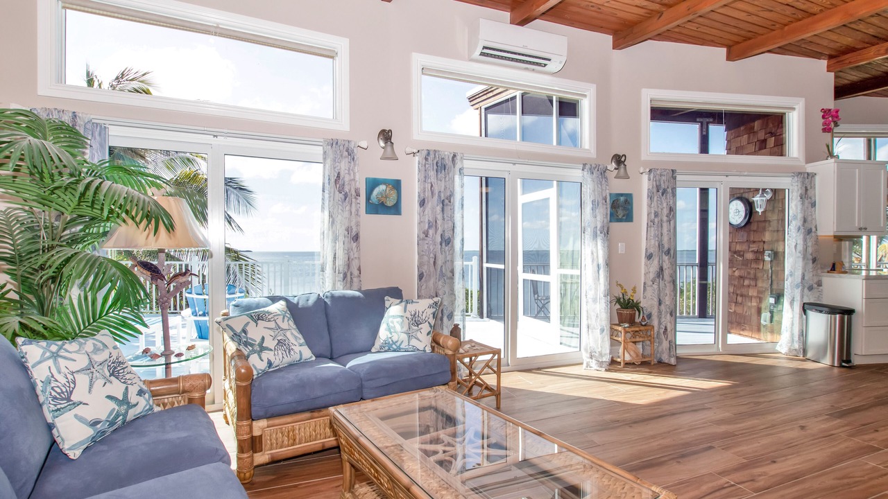 Photo of Livingroom in Cutthroat Harbor Estates