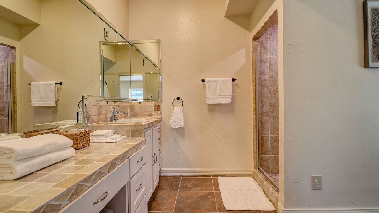 Photo of Bathroom in Ingram