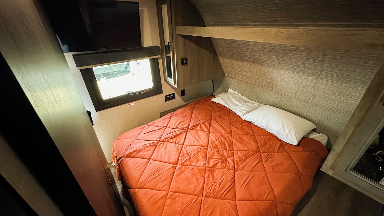 Photo of Bedroom in Lake Delton