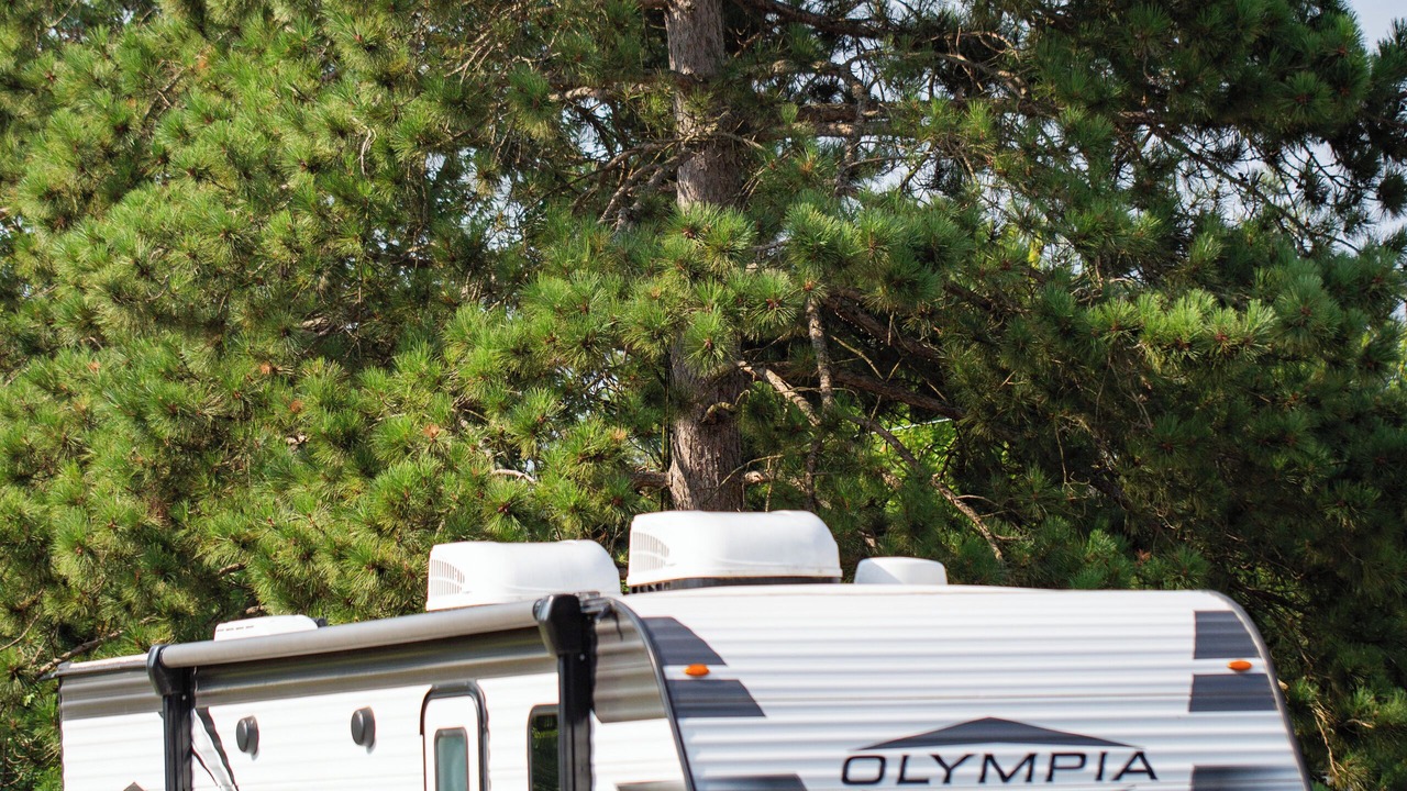 Photo of Bedroom in Lake Delton