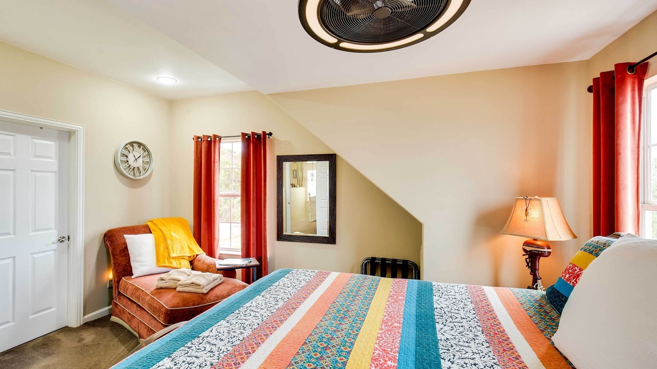 Photo of Bedroom in Dennis