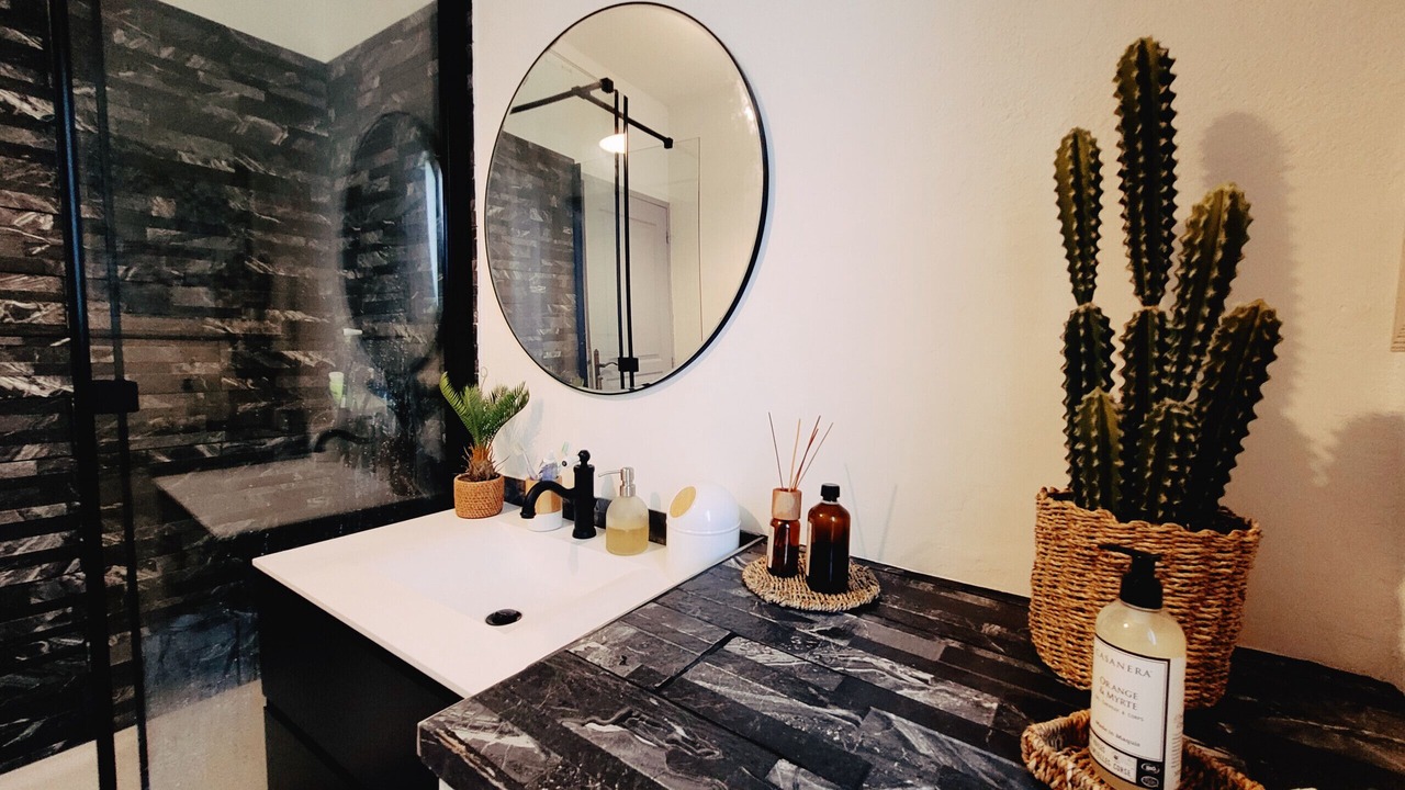 Photo of Bathroom in Omessa