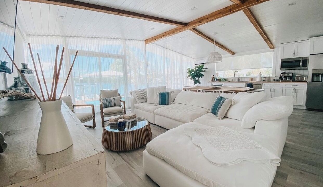 Photo of Livingroom in Sexton Cove Estates