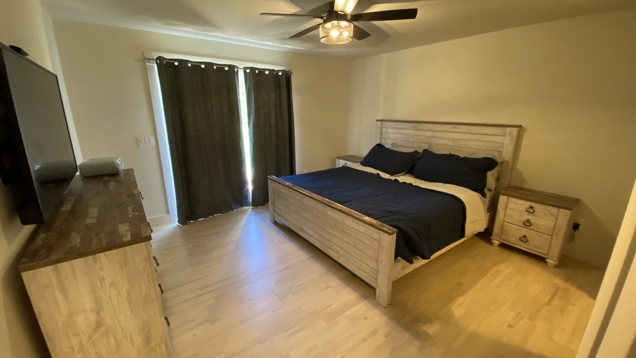 Photo of Bedroom in Lagoon Heights