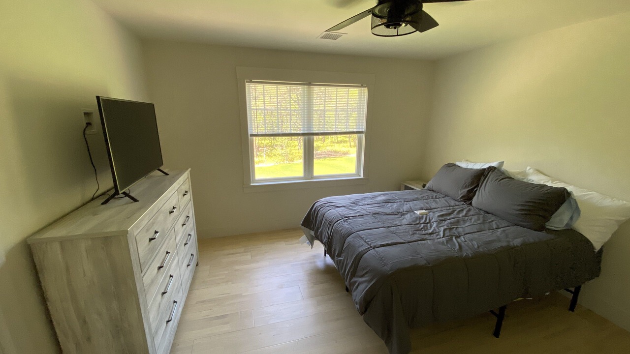 Photo of Bedroom in Lagoon Heights