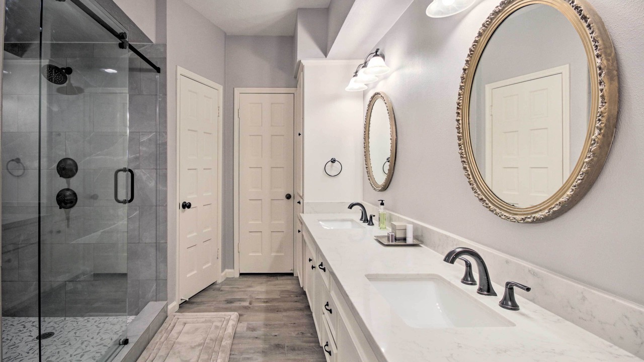 Photo of Bathroom in Memorial