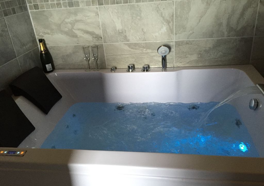 Photo of Bathroom in Saint-Julien-en-Vercors