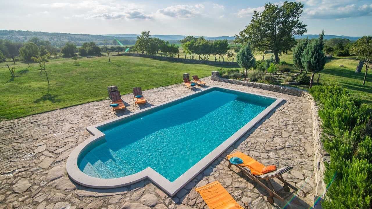 Photo of Outdoor in Plomin