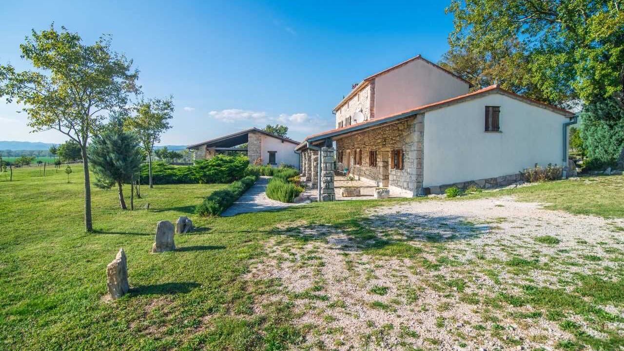 Photo of Outdoor in Plomin
