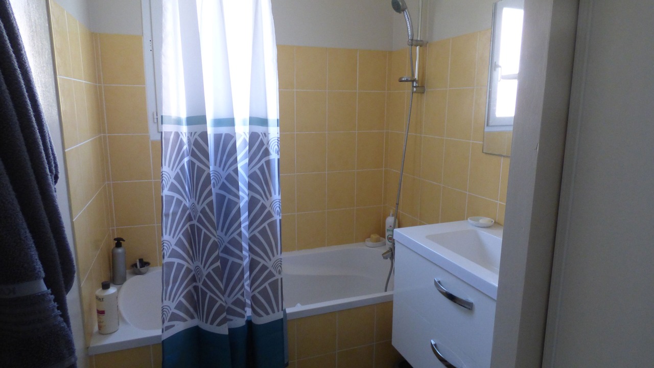 Photo of Bathroom in Brem Sur Mer