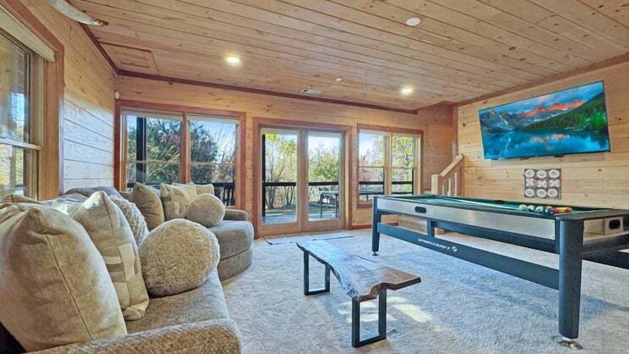 Photo of Bedroom in Mineral Bluff