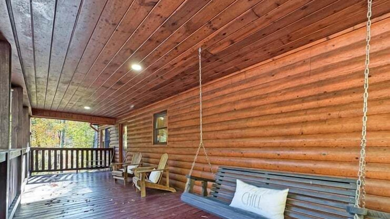 Photo of Patio Balcony in Mineral Bluff
