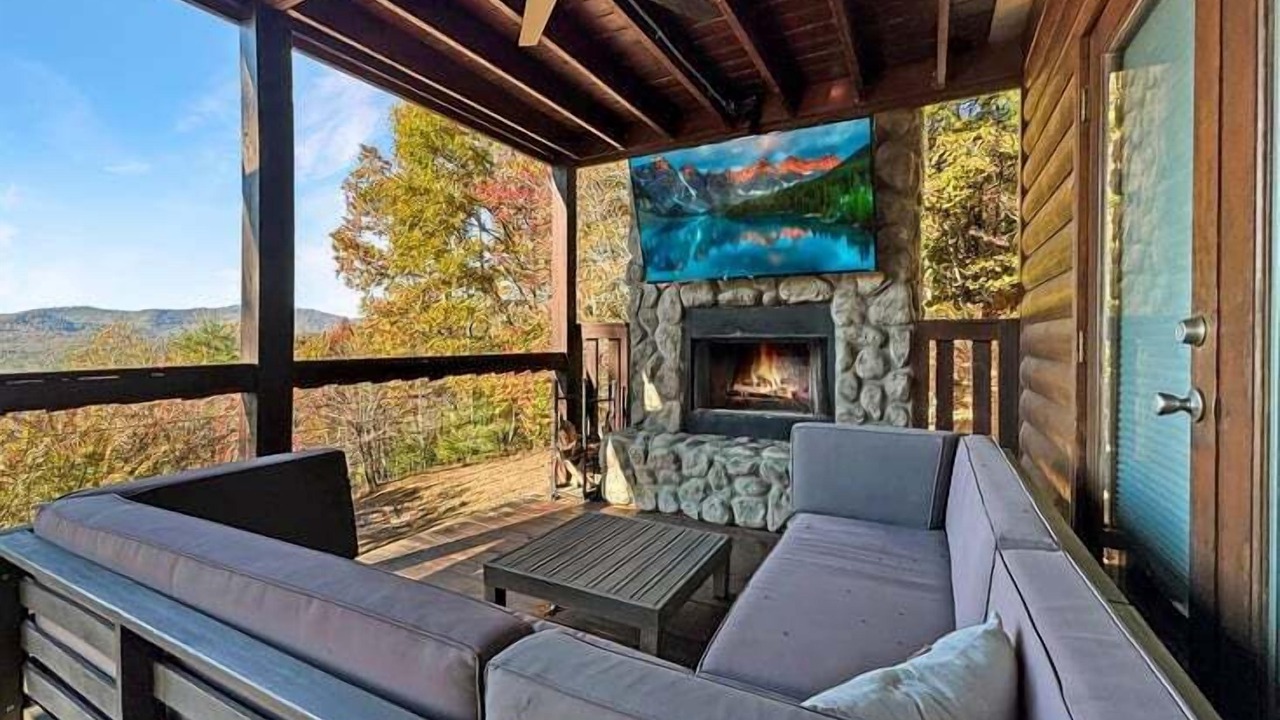 Photo of Patio Balcony in Mineral Bluff