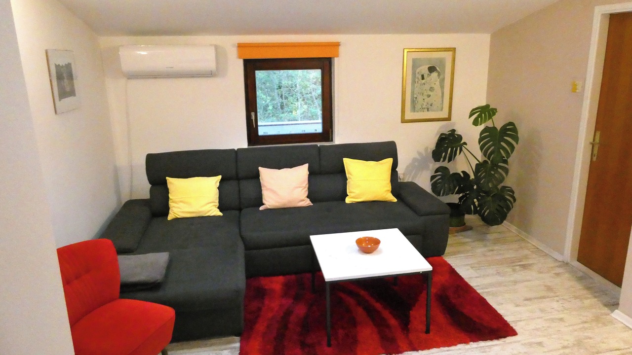 Photo of Livingroom in Sarsoni