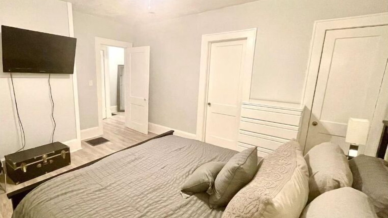 Photo of Bedroom in East Point