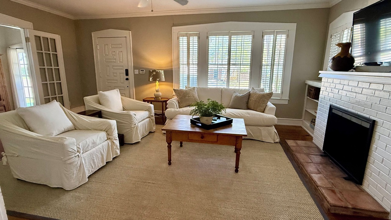 Photo of Livingroom in Fort Worth Cultural District
