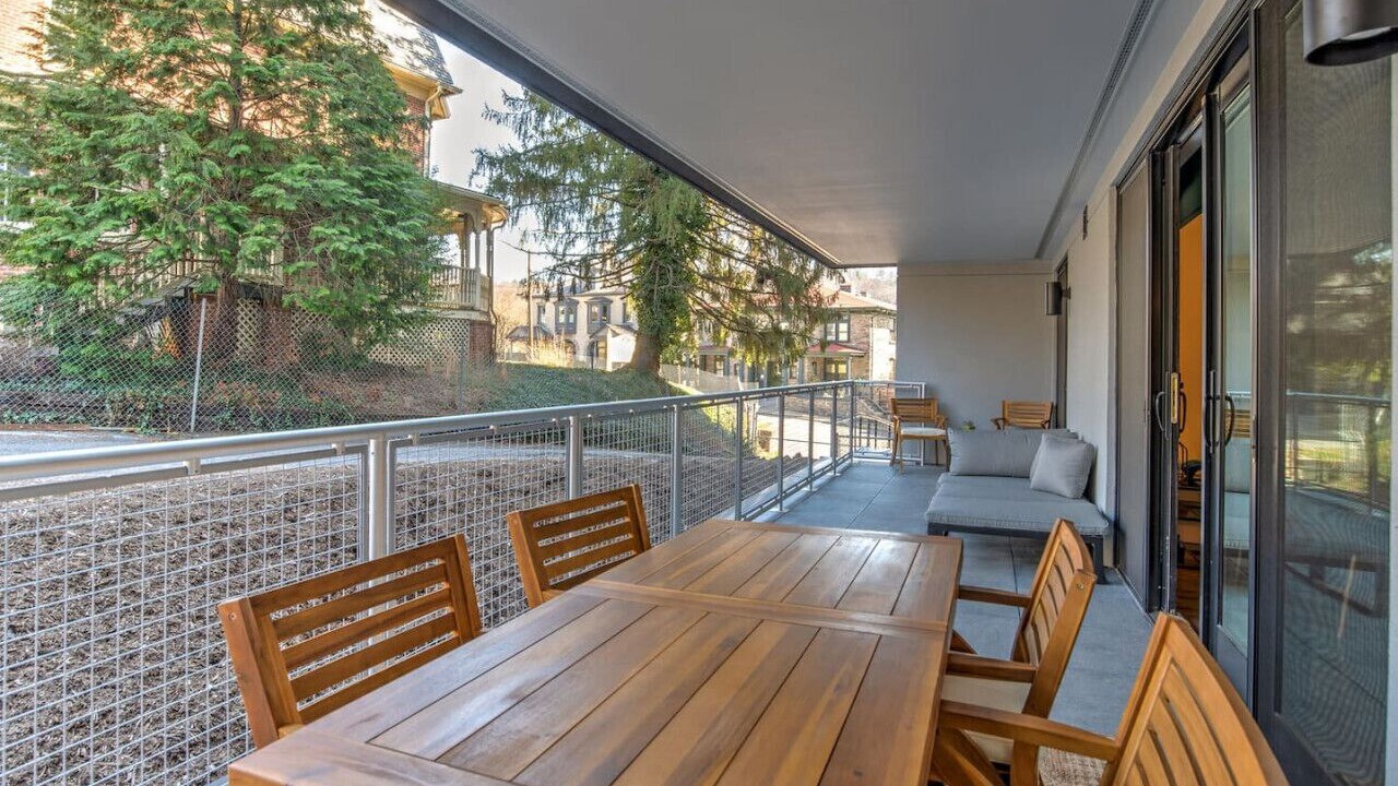 Photo of Outdoor in East End - Valley Street