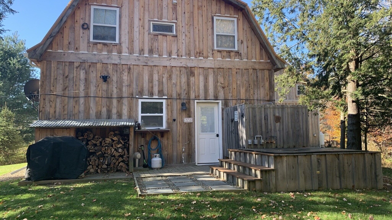 Photo of Outdoor in Lindley