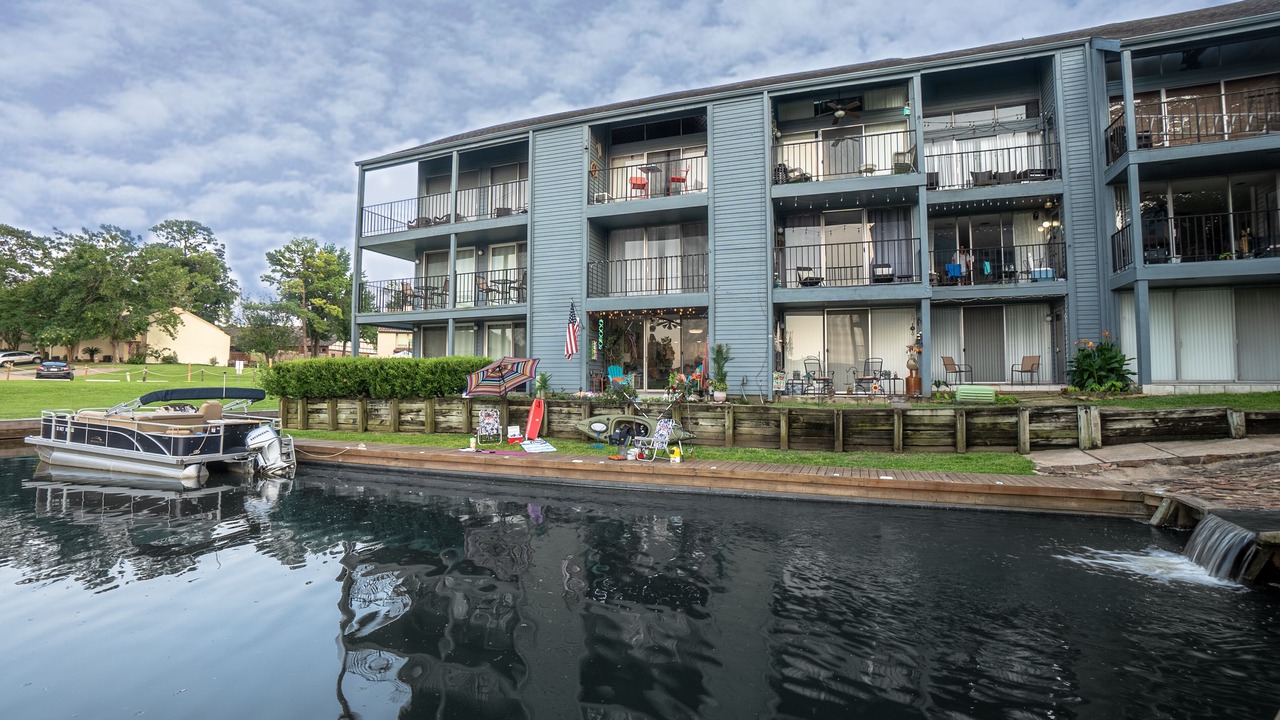 Photo of Others in Walden on Lake Conroe