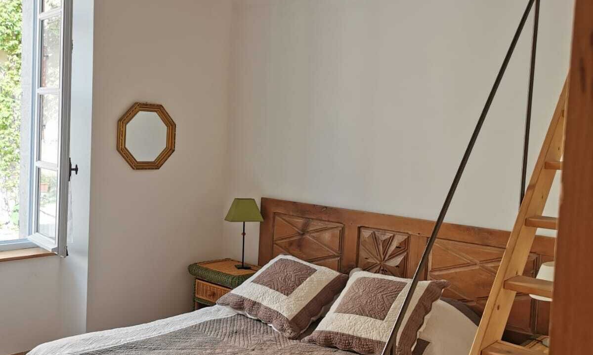 Photo of Bedroom in Banon