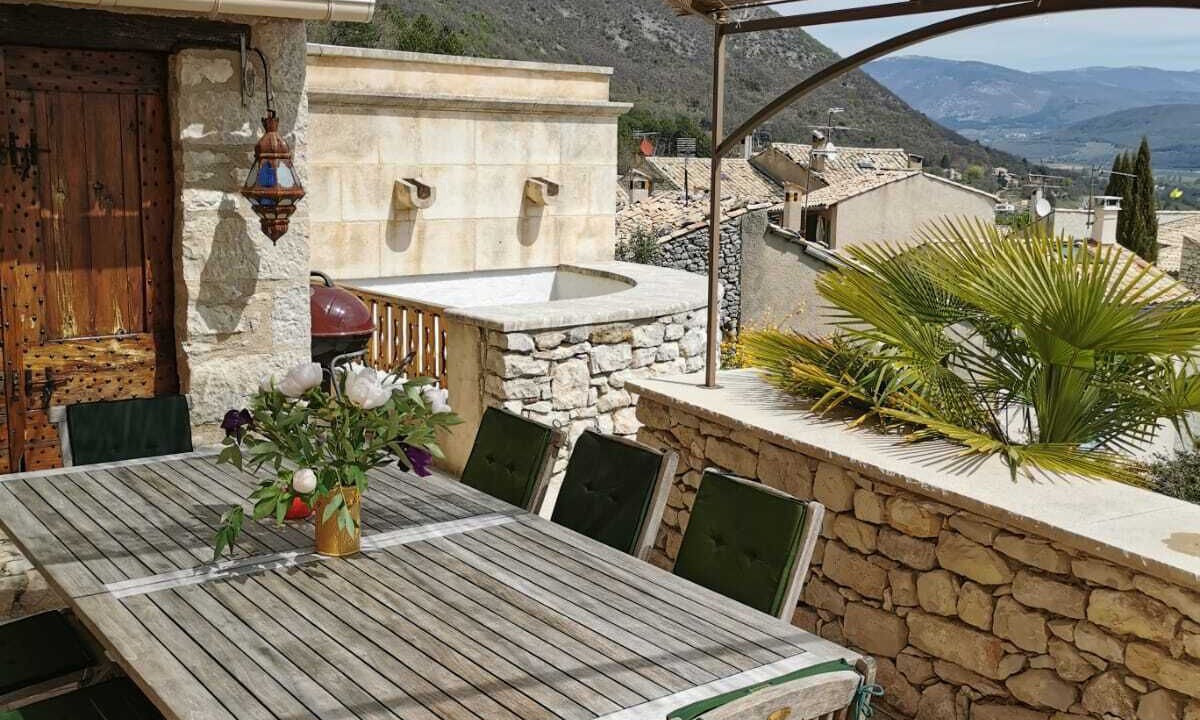 Photo of Outdoor in Banon