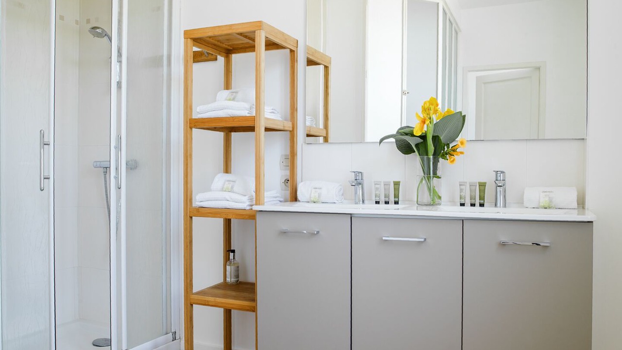 Photo of Bathroom in Pont Rousseau