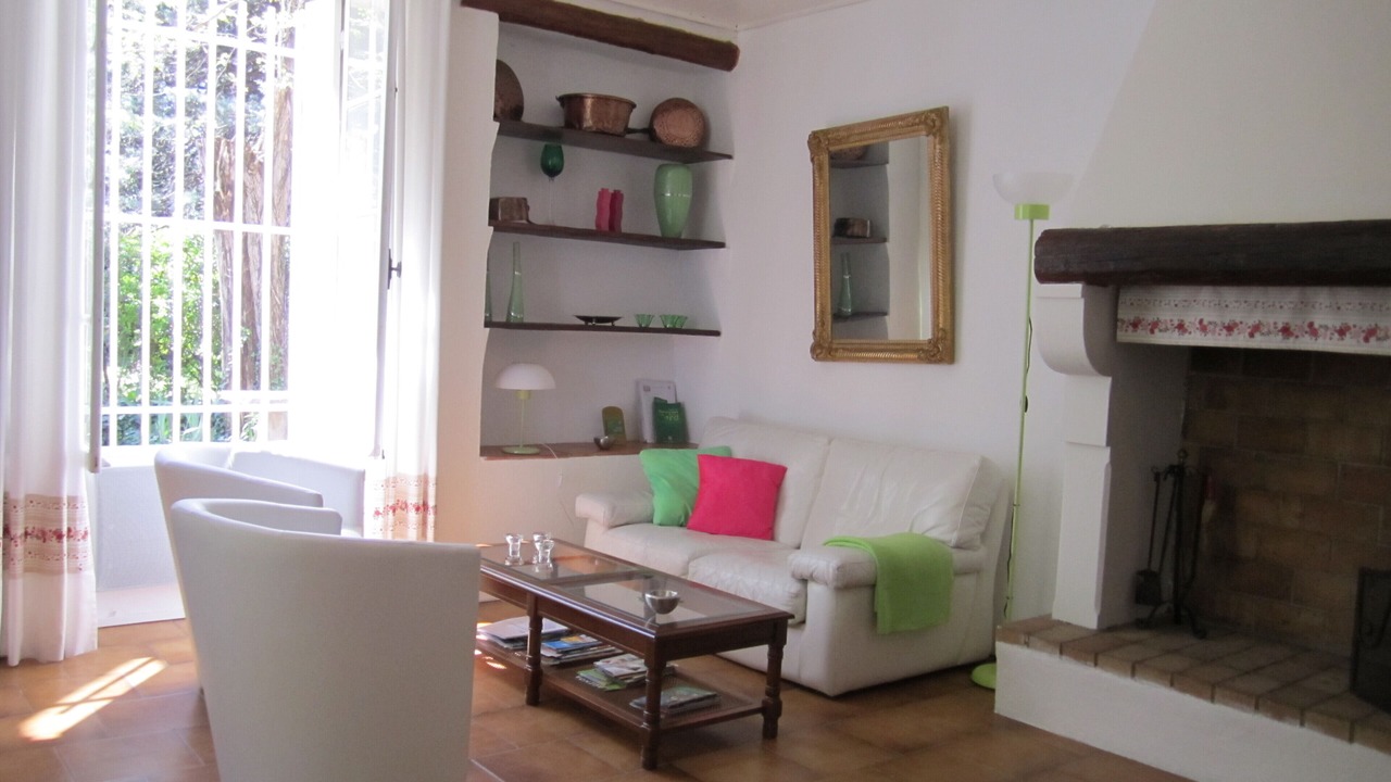 Photo of Livingroom in Sardan