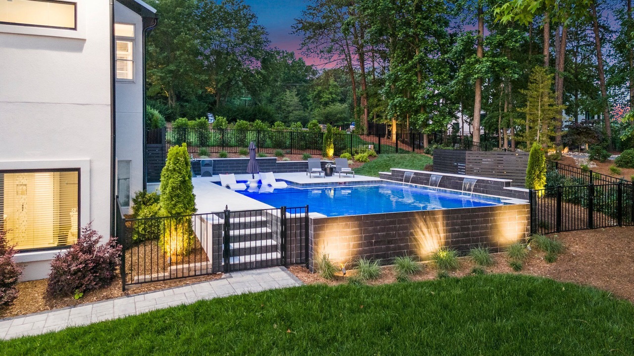 Photo of Outdoor in Mayhew
