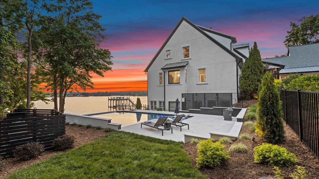 Photo of Outdoor in Mayhew