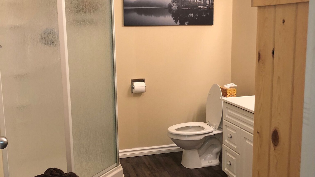 Photo of Bathroom in Perrault Falls