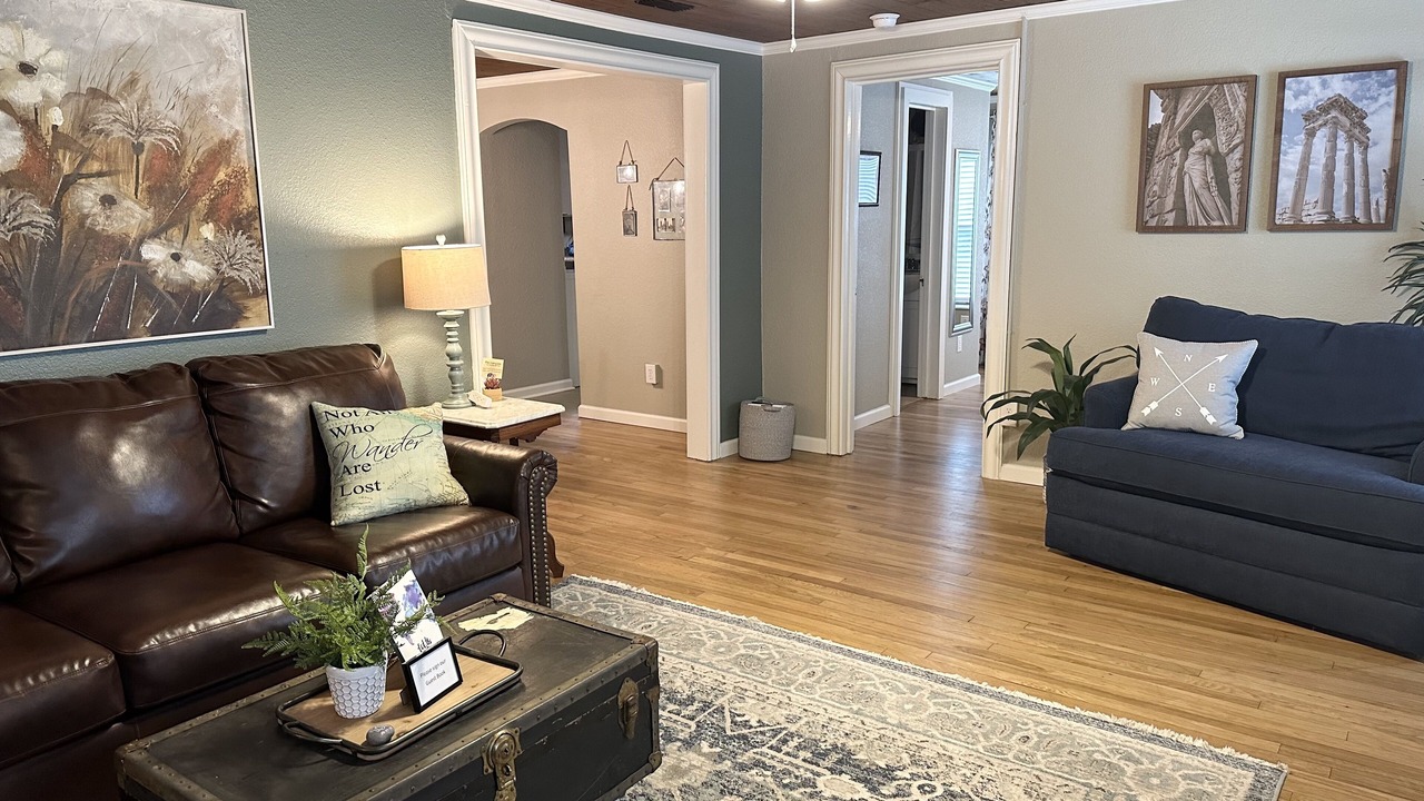 Photo of Livingroom in Stephenville