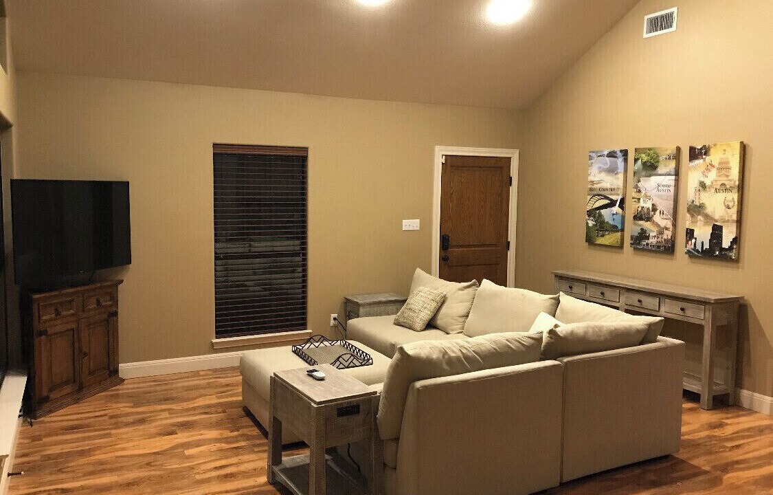 Photo of Livingroom in Spicewood