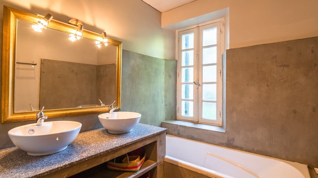 Photo of Bathroom in Saint-Denis