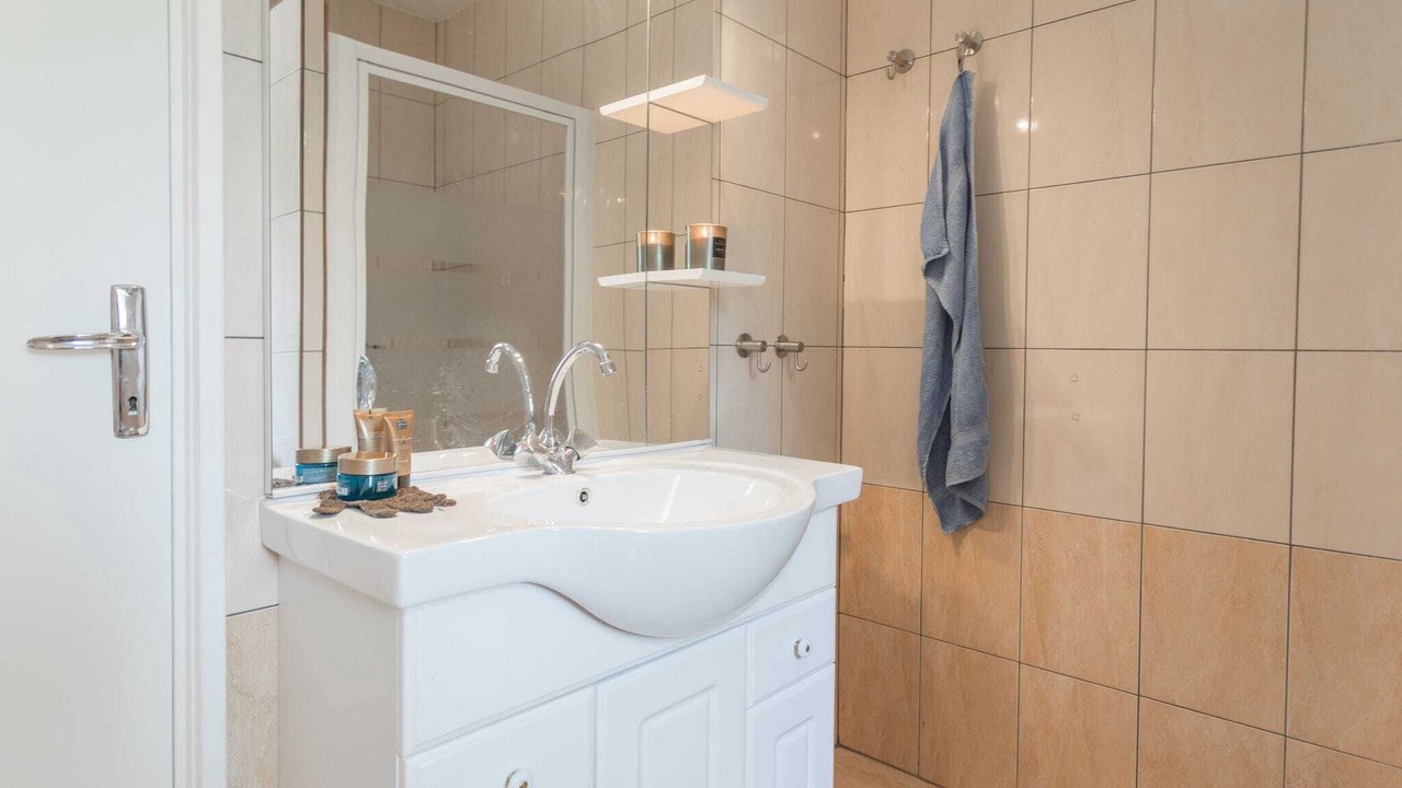 Photo of Bathroom in Pouzols-Minervois