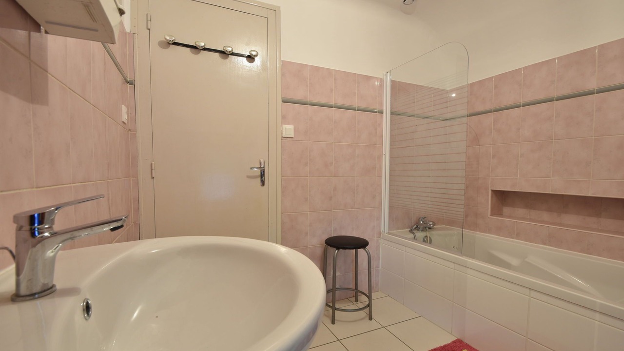 Photo of Bathroom in Yvias