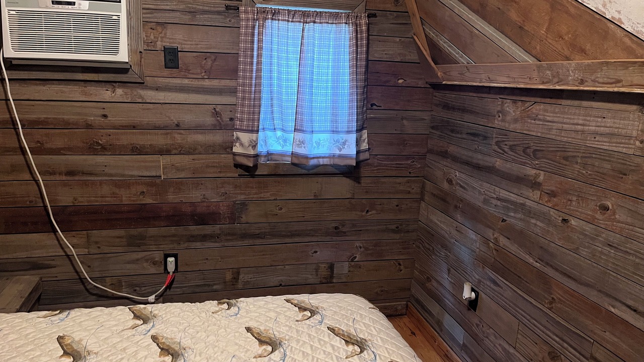 Photo of Bedroom in Hugo