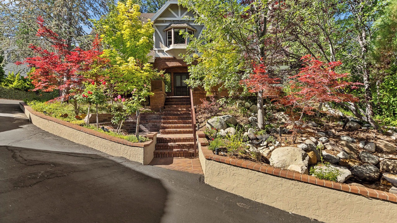 Photo of Outdoor in Lake Arrowhead