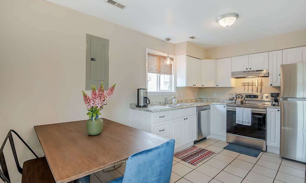 Photo of Kitchen in East Ocean View