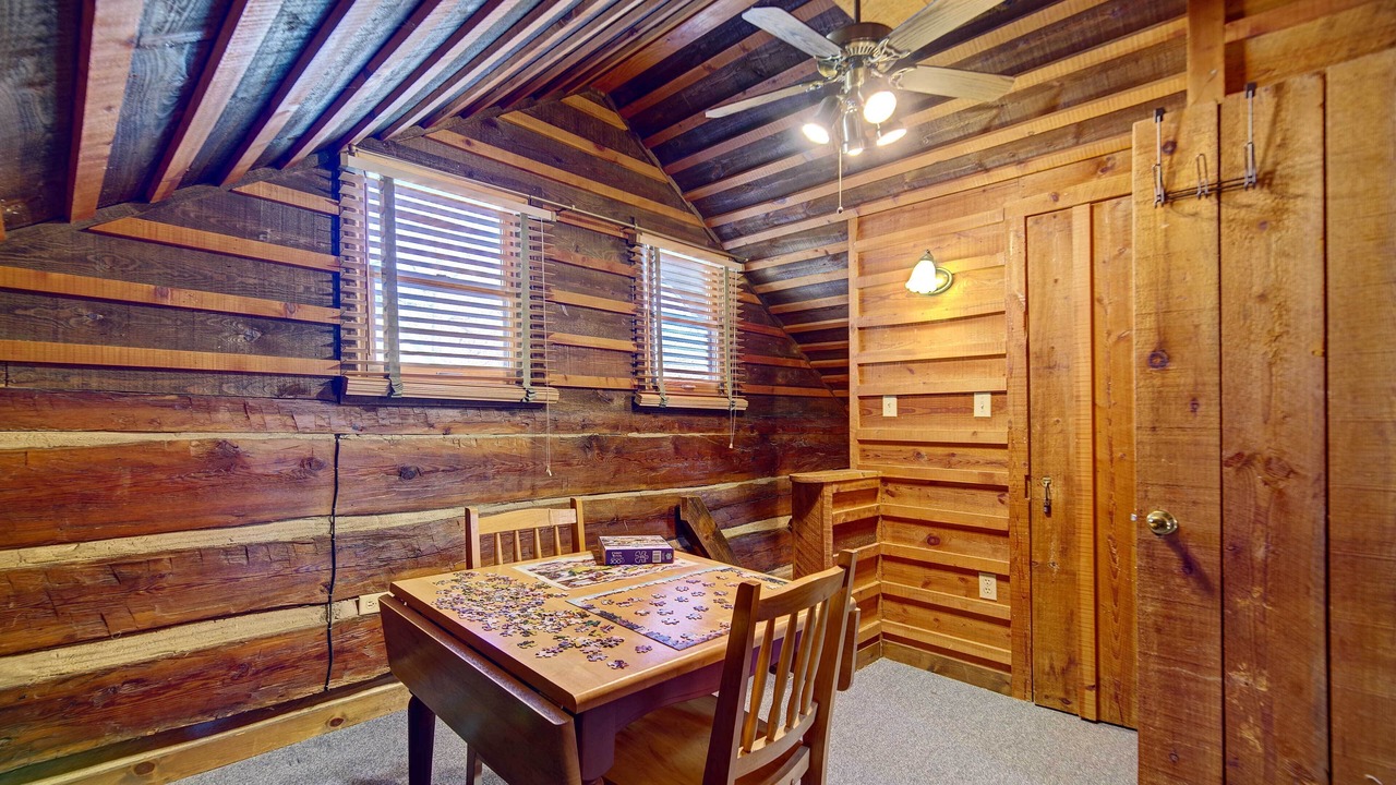 Photo of Bedroom in Townsend