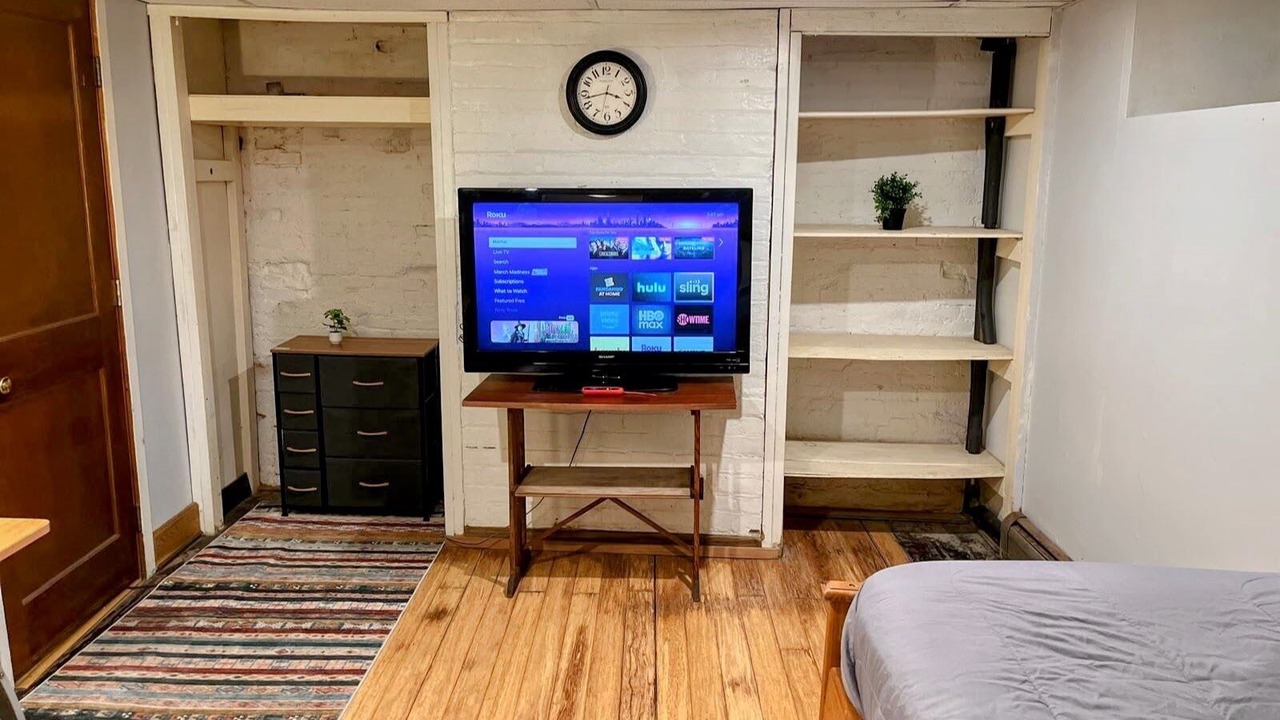 Photo of Bedroom in Downtown Albany