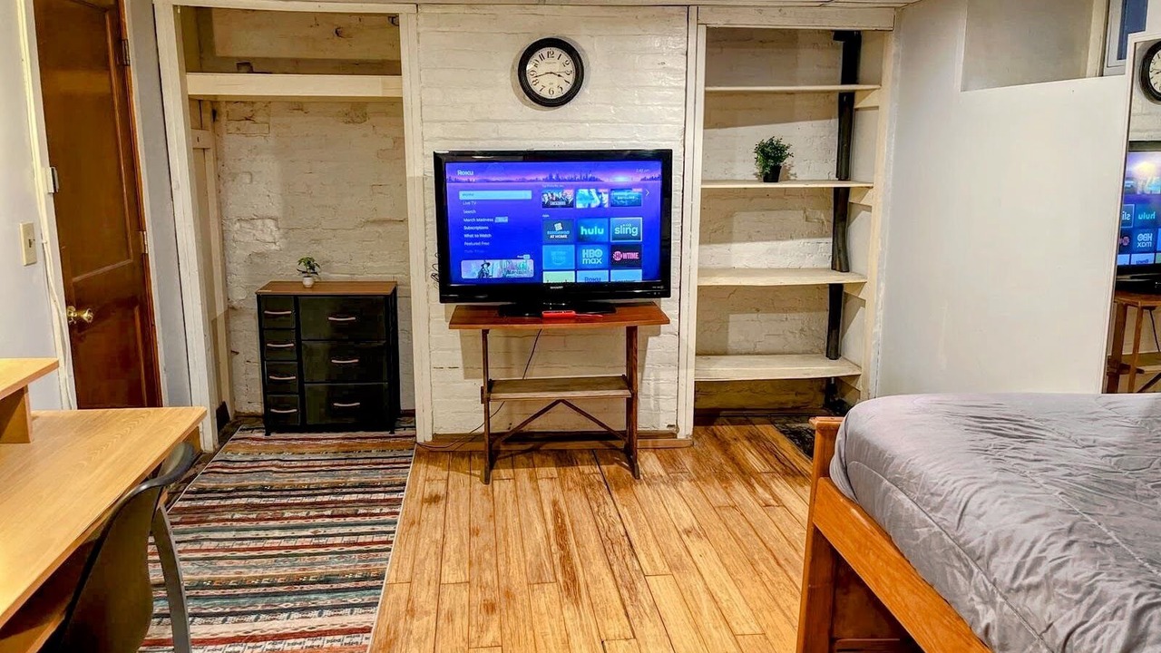 Photo of Bedroom in Downtown Albany