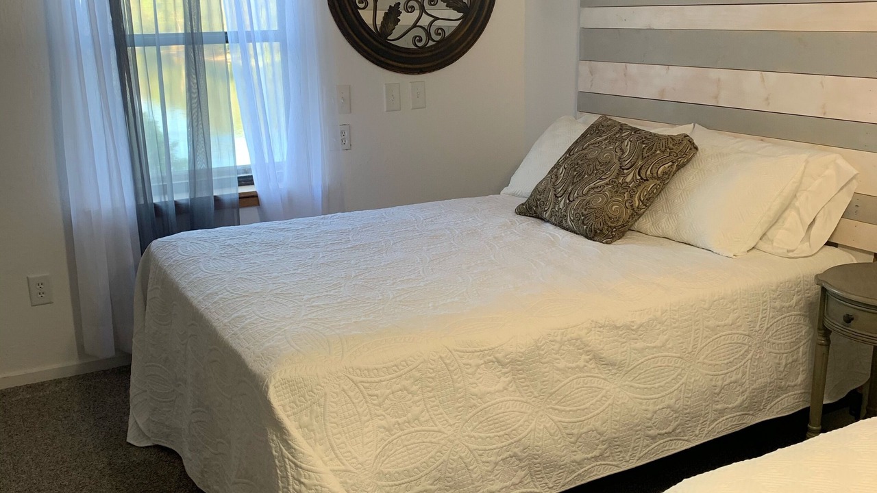 Photo of Bedroom in Doniphan