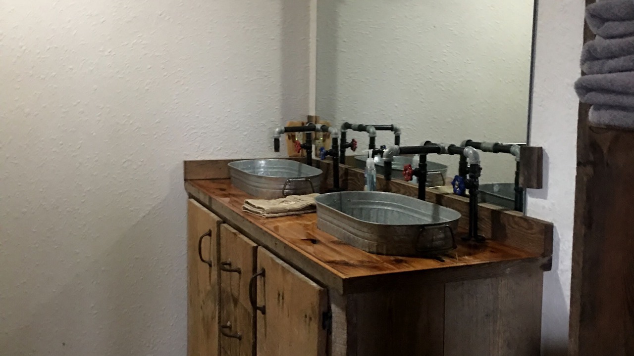 Photo of Bathroom in Flippin