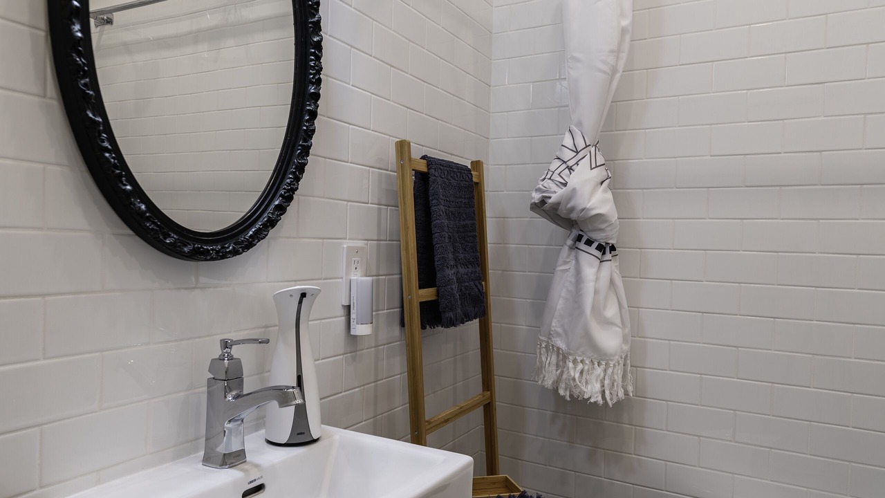 Photo of Bathroom in Downtown London