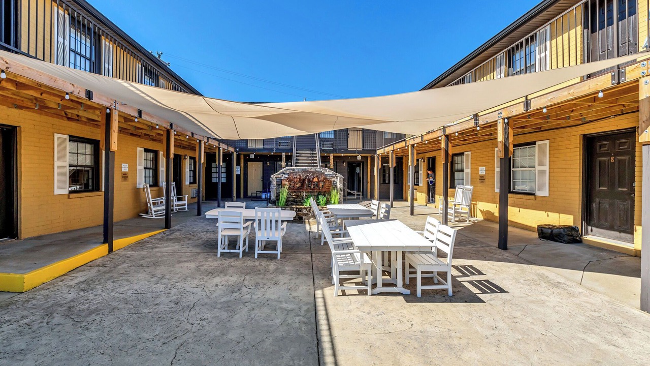 Photo of Outdoor in West End